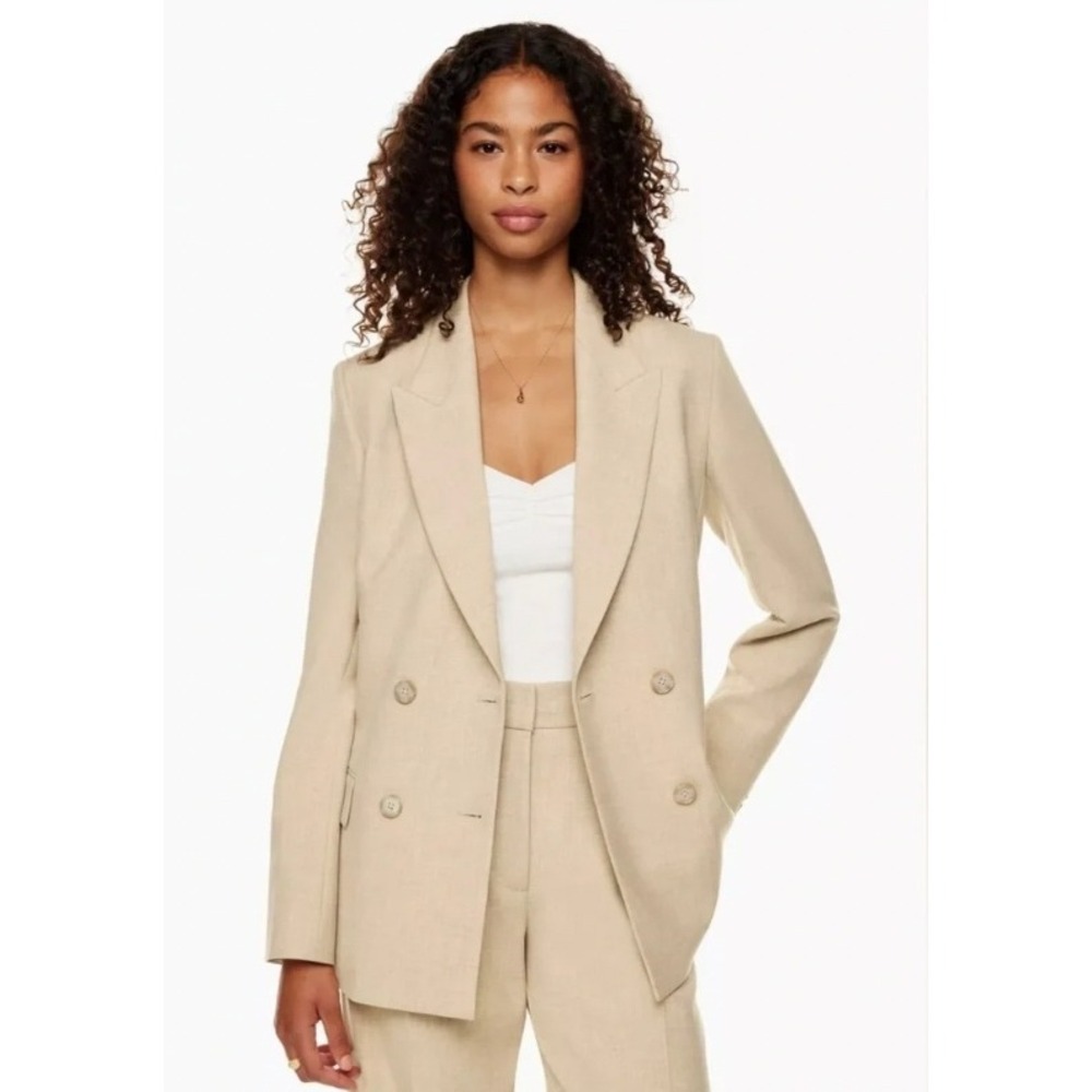 WILFRED Aritzia Destiny Blazer Beige Double Breasted Women's Size 4 Career Chic